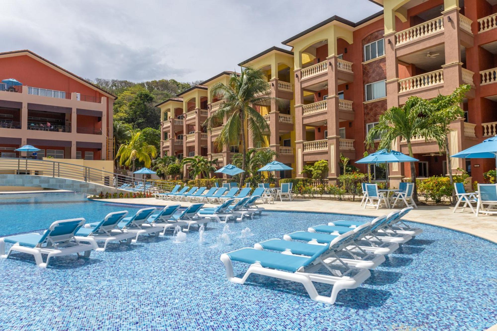 Infinity Bay Spa & Beach Resort Вест Бэй Экстерьер фото